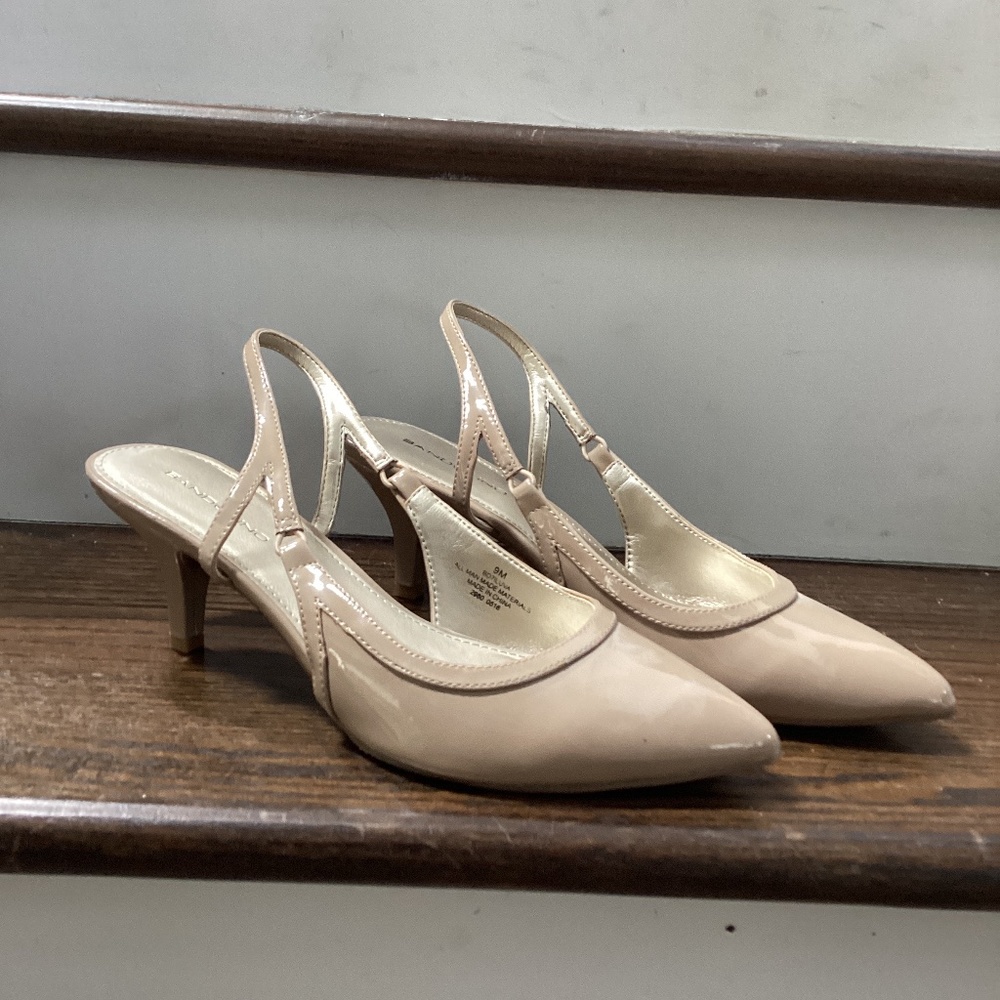 Bandolino nude heels